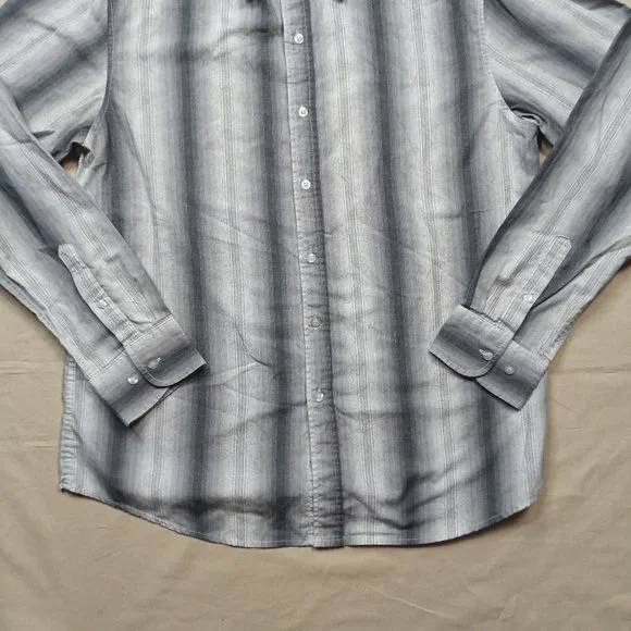 Irreverent Mens Casual Button Down Shirt Size L Gray Striped Cotton Barrel Cuff - Picture 4 of 8